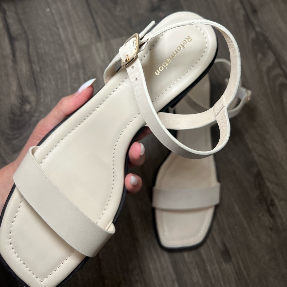 NEW Reformation Stefanie Ankle Strap Sandal Almond Leather